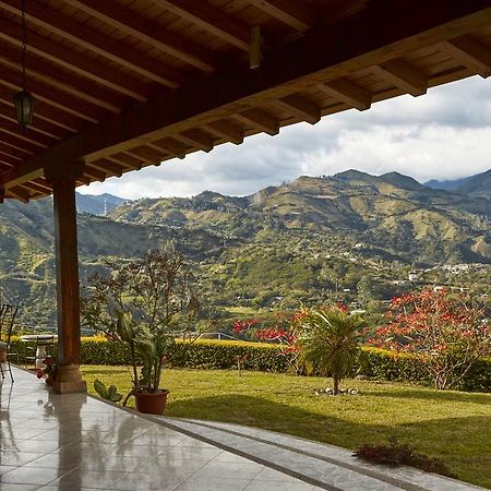 Villa Beatriz Lodge Vilcabamba Esterno foto