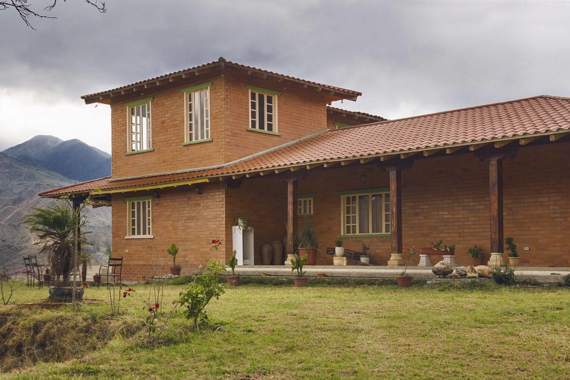 Villa Beatriz Lodge Vilcabamba Esterno foto