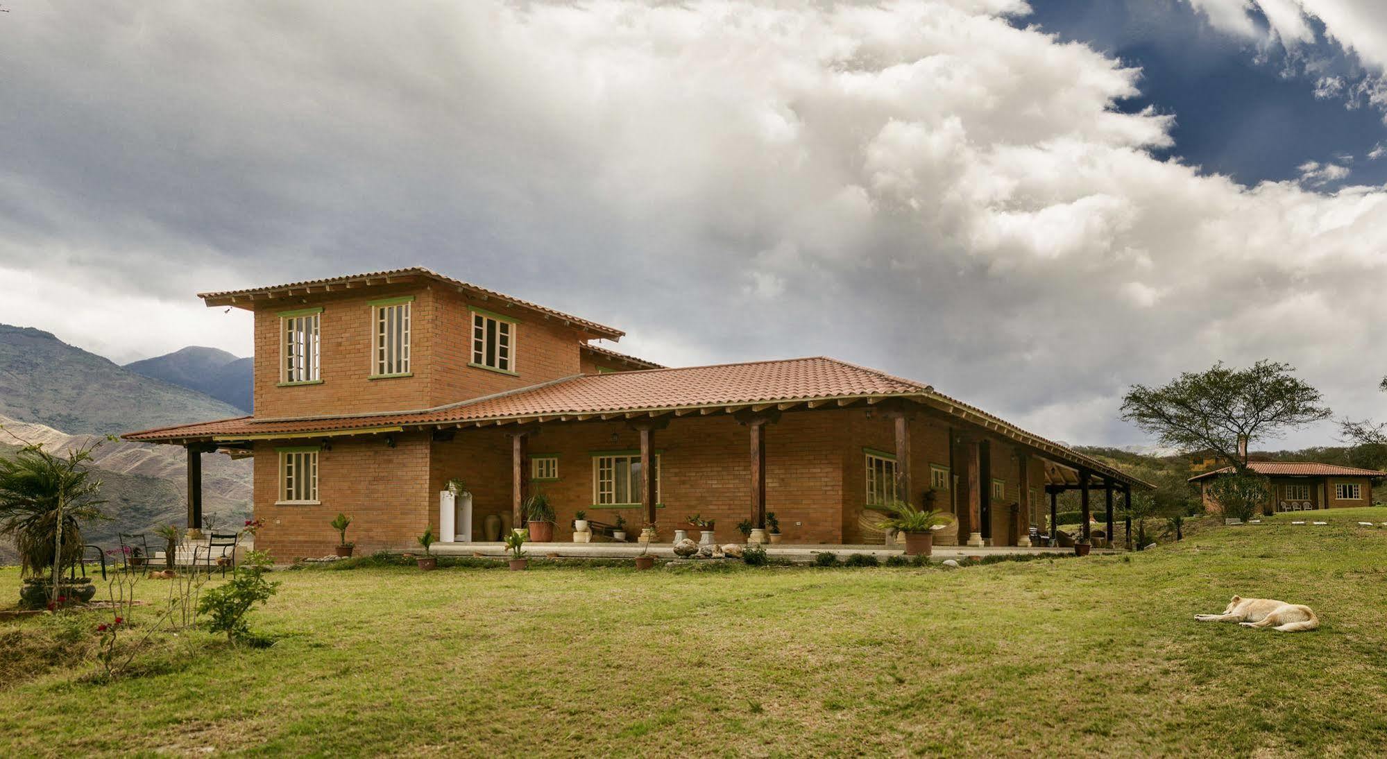 Villa Beatriz Lodge Vilcabamba Esterno foto