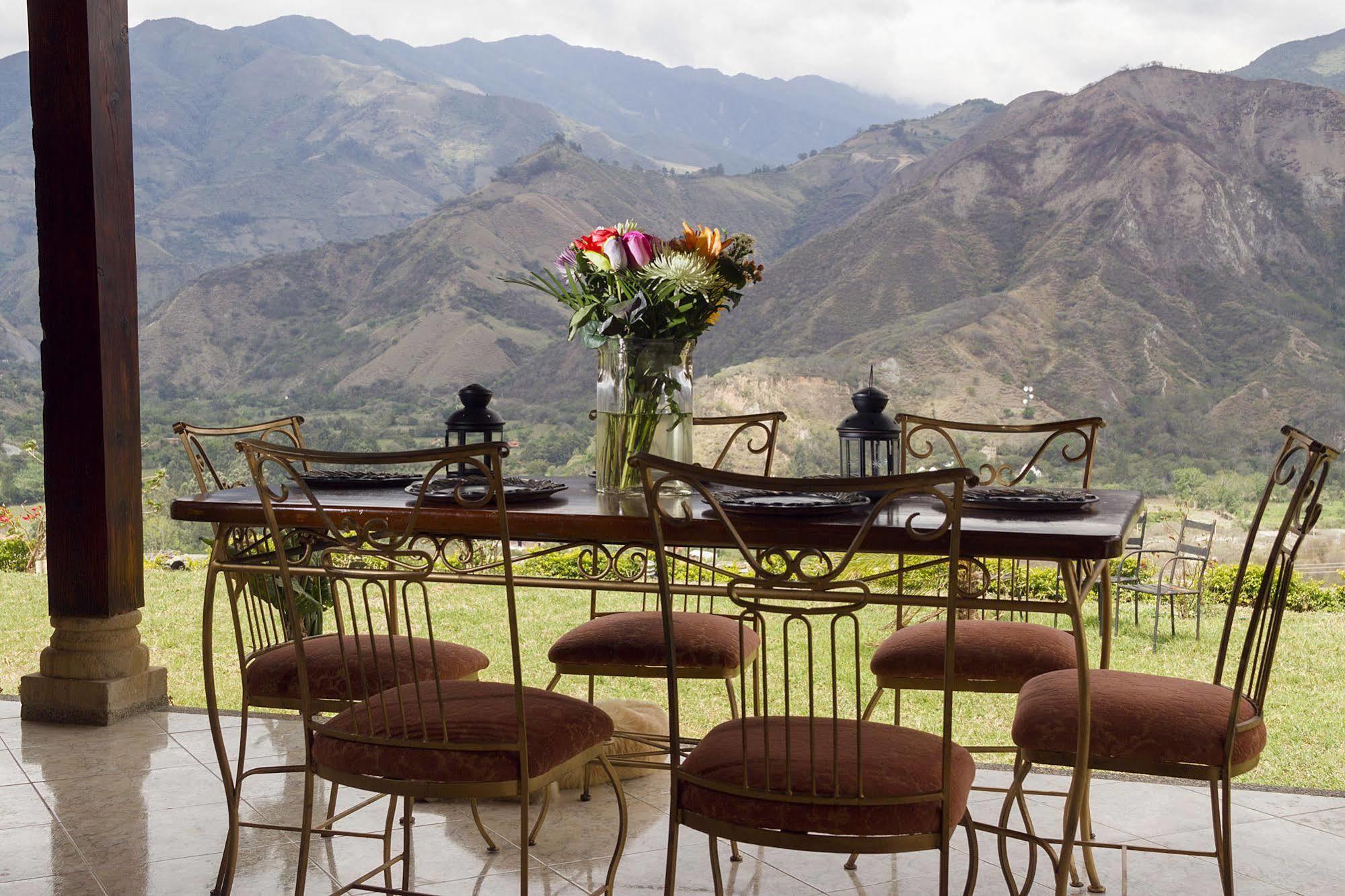 Villa Beatriz Lodge Vilcabamba Esterno foto